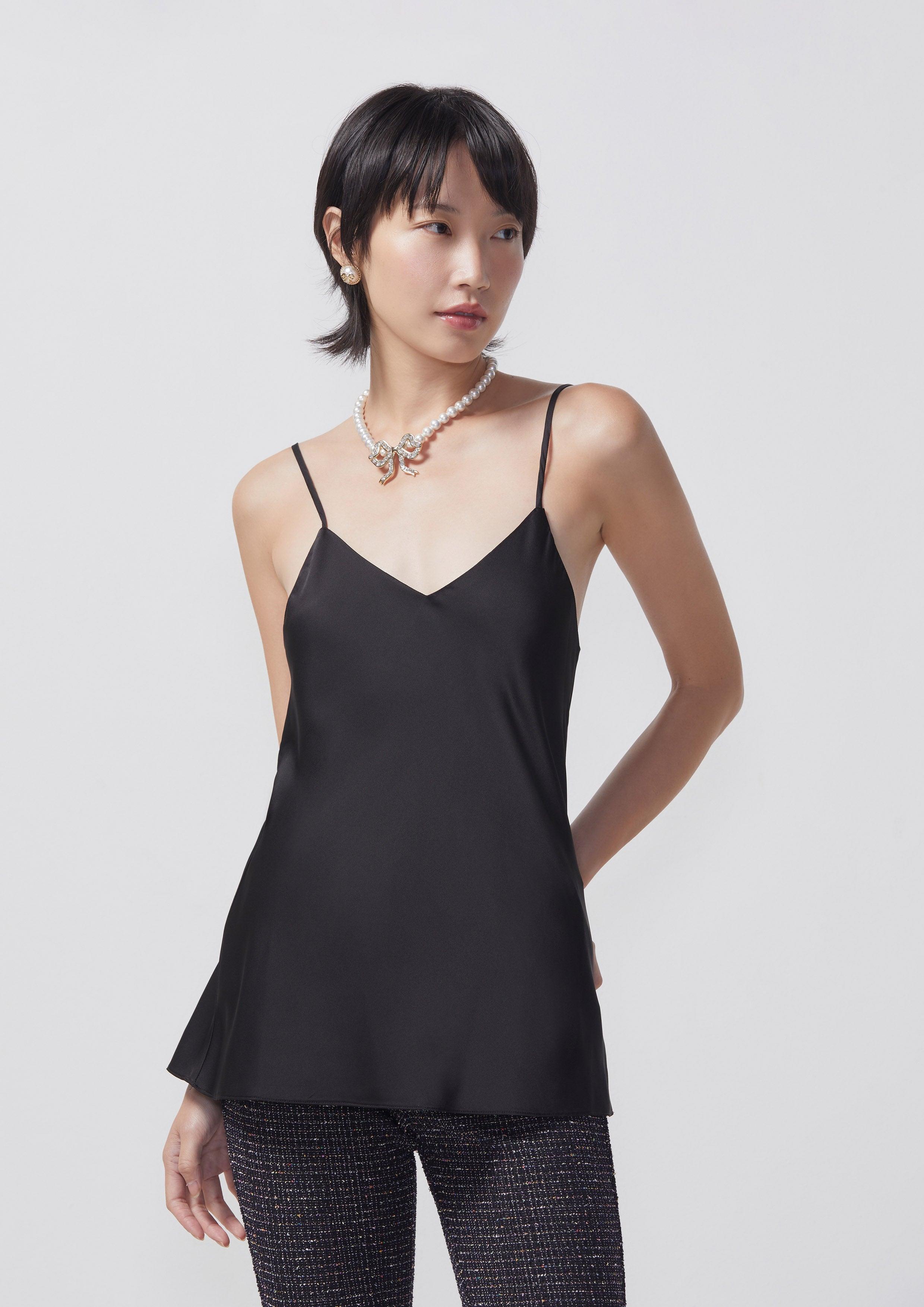 Basic V Neckline Top Black