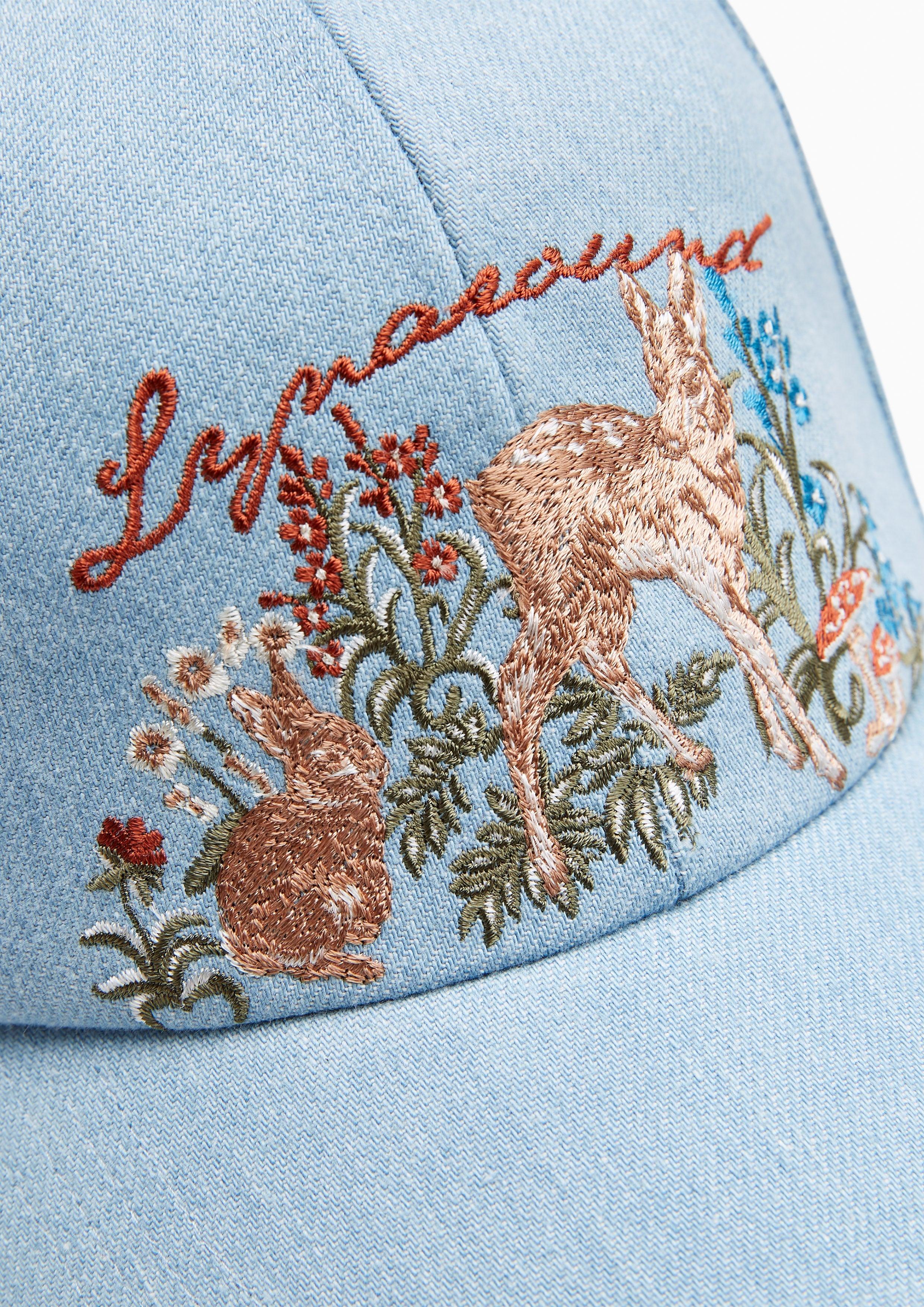 Bambiri Embroidered Baseball Cap Blue