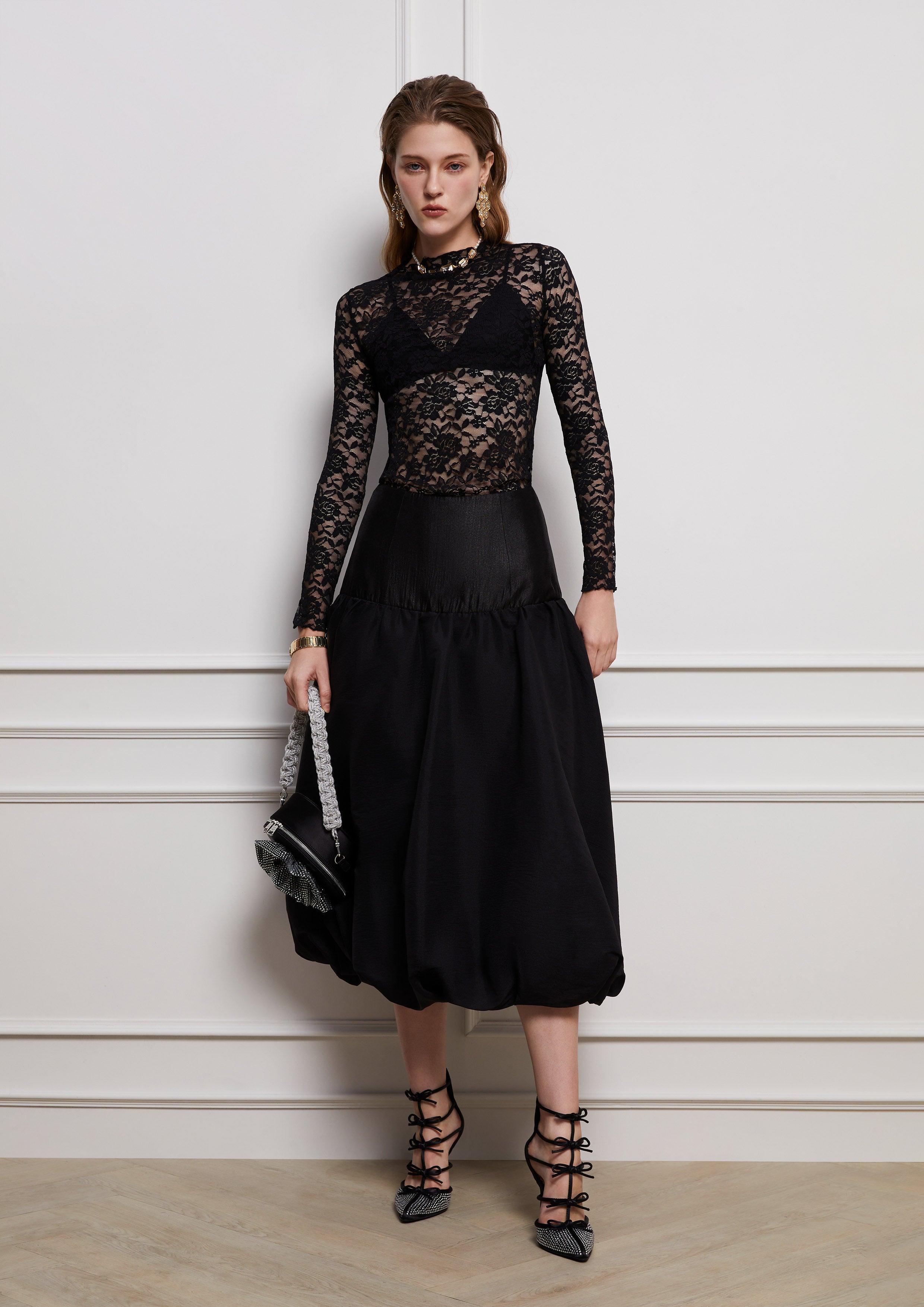 Lost in Museum Rose Lace Top Black