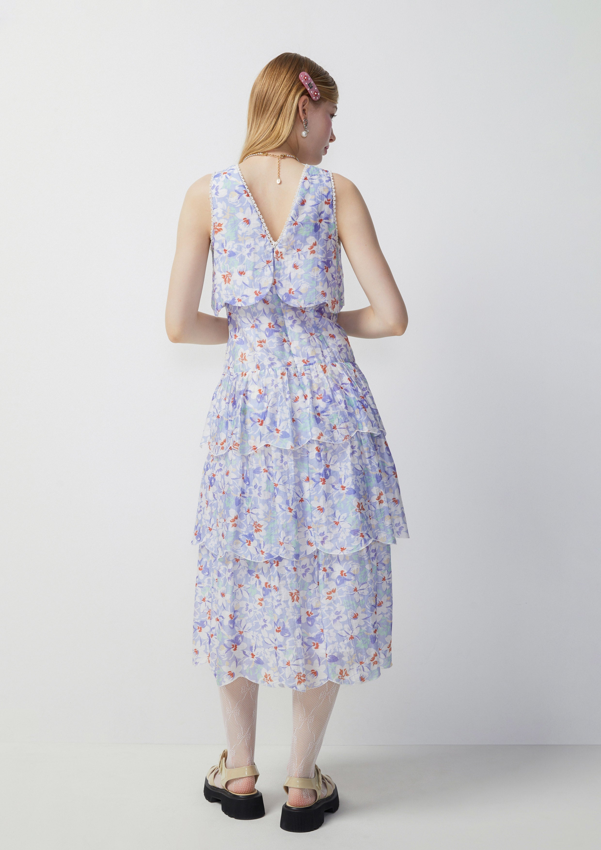 Sleeveless V-Neck Tiered Floral Midi Dress Femme Power Collection