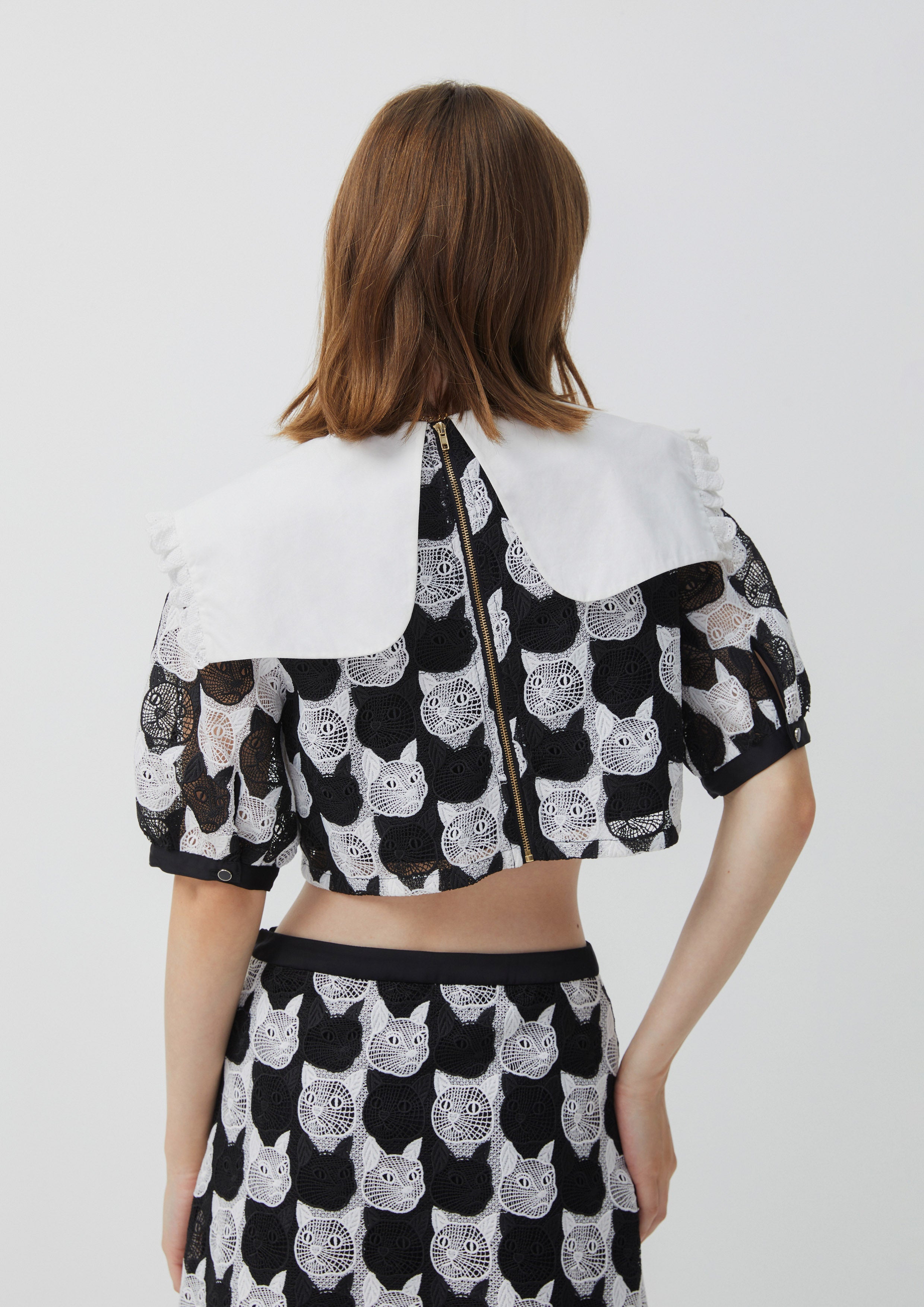 Two Tone Cat Contrast Collar Crop Blouse Nostalgia Chronicle Collection