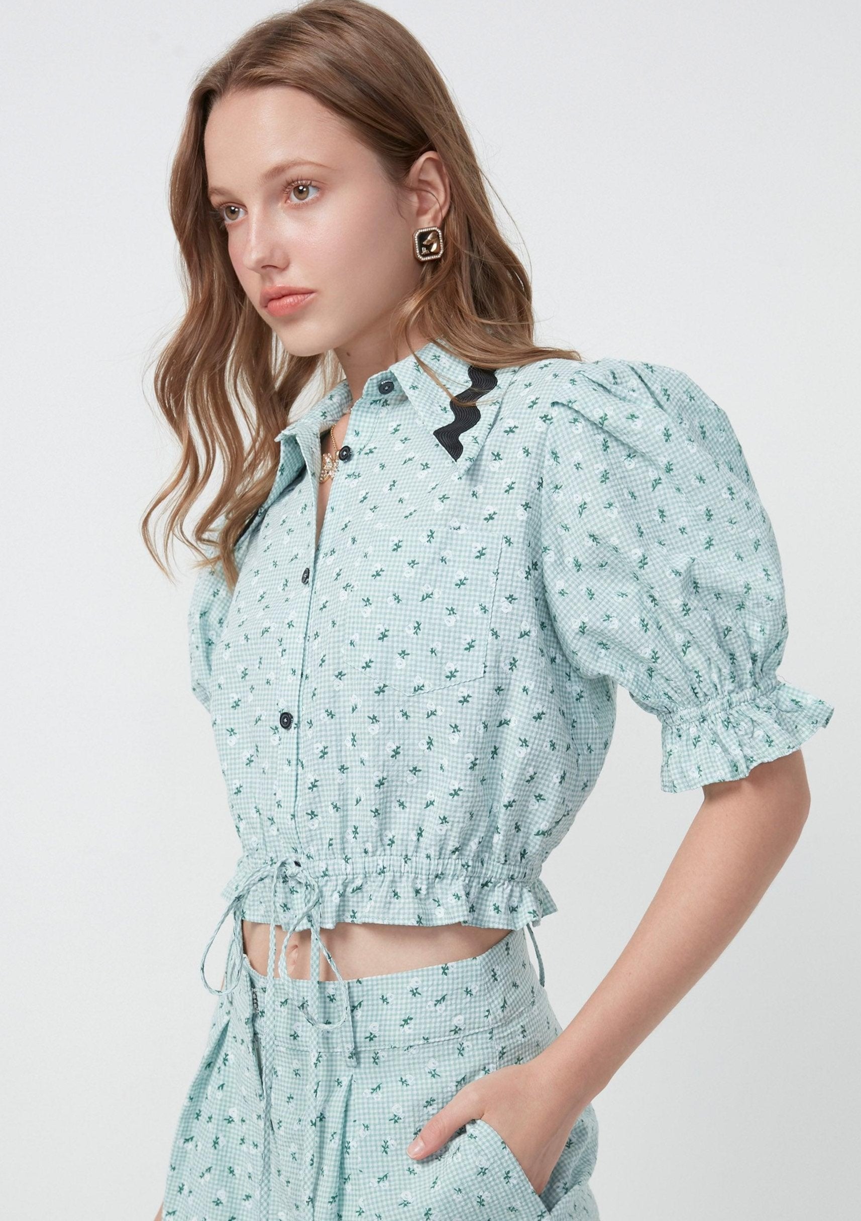 Nostalgia Chronicles Gingham Floral Blouse Green