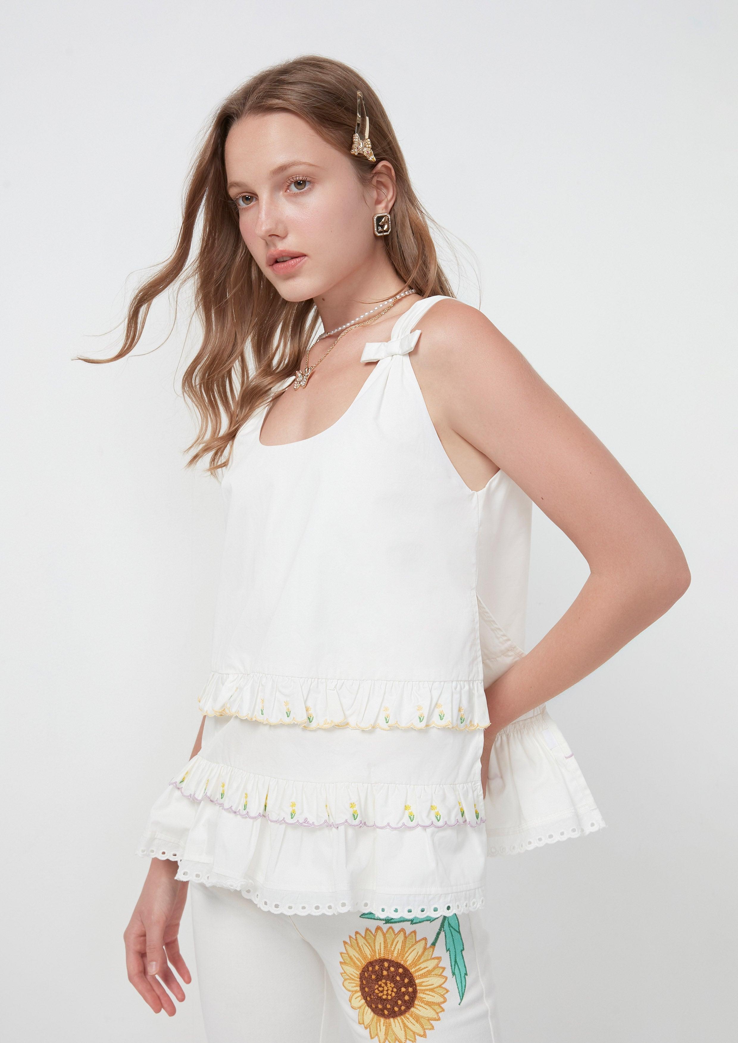 Nostalgia Chronicles Sleeveless Bow Blouse White