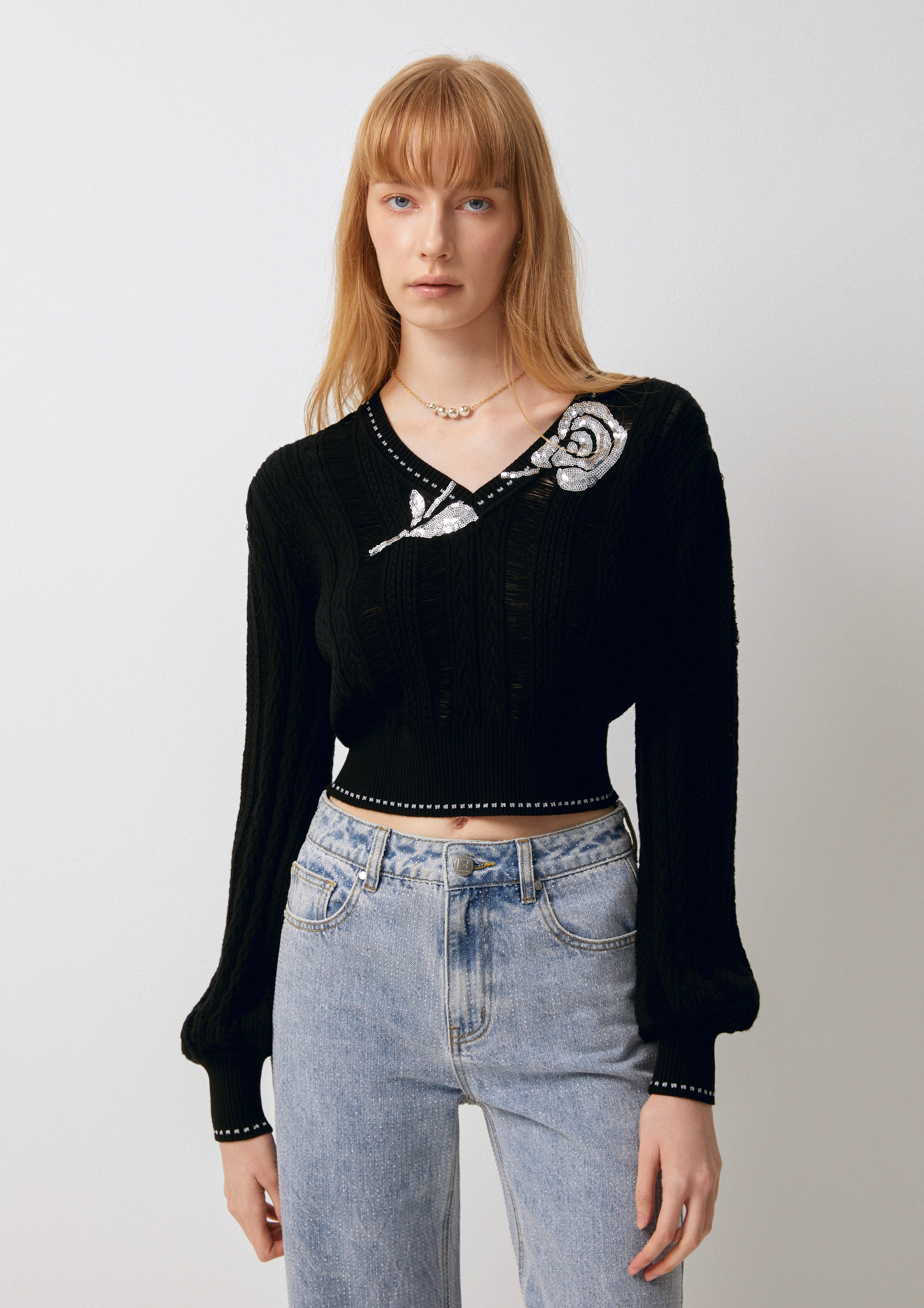 Rose Applique Crop Knit Top Pas De Une