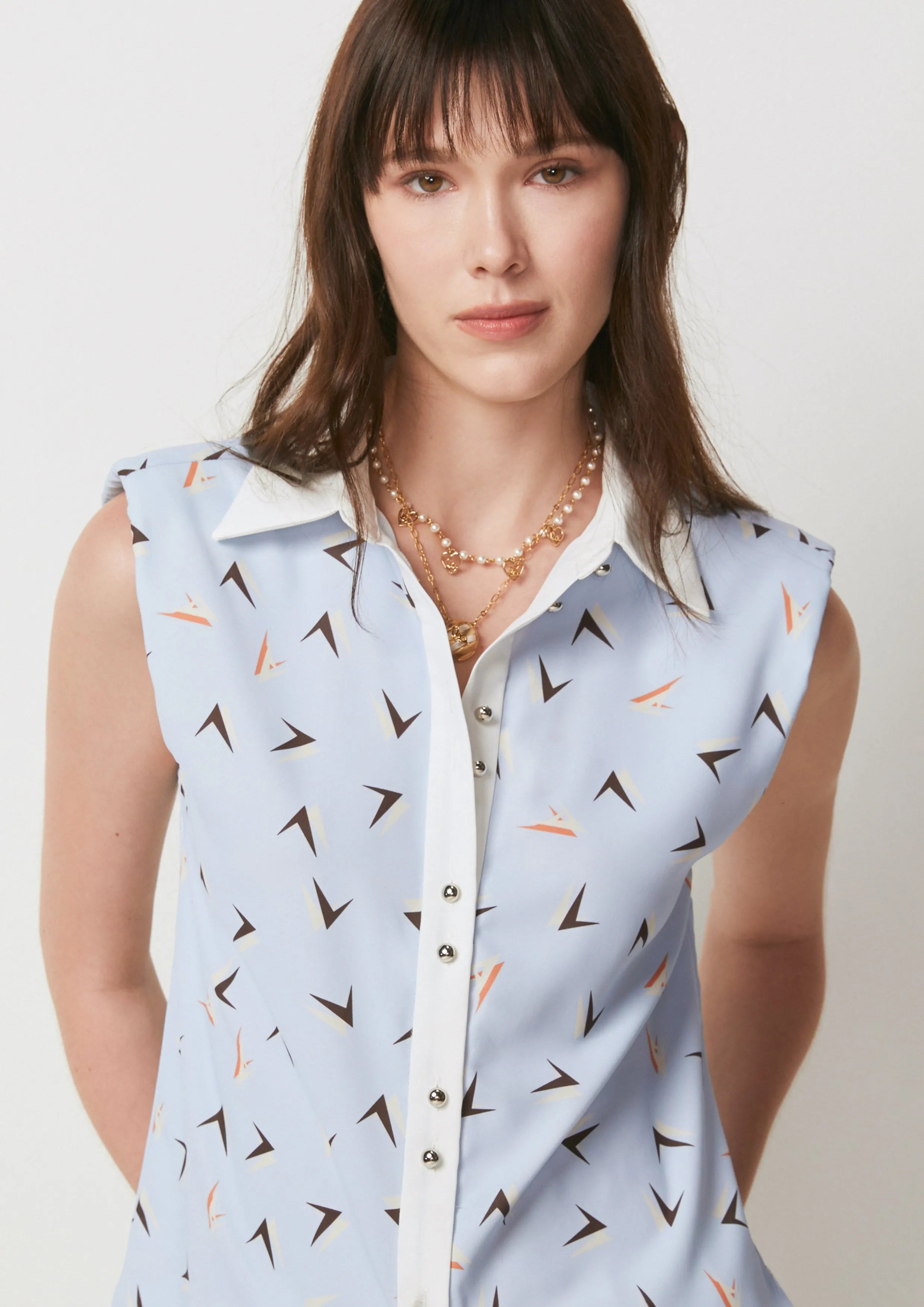 Geometric Monogram Sleeveless Shirt La La Land