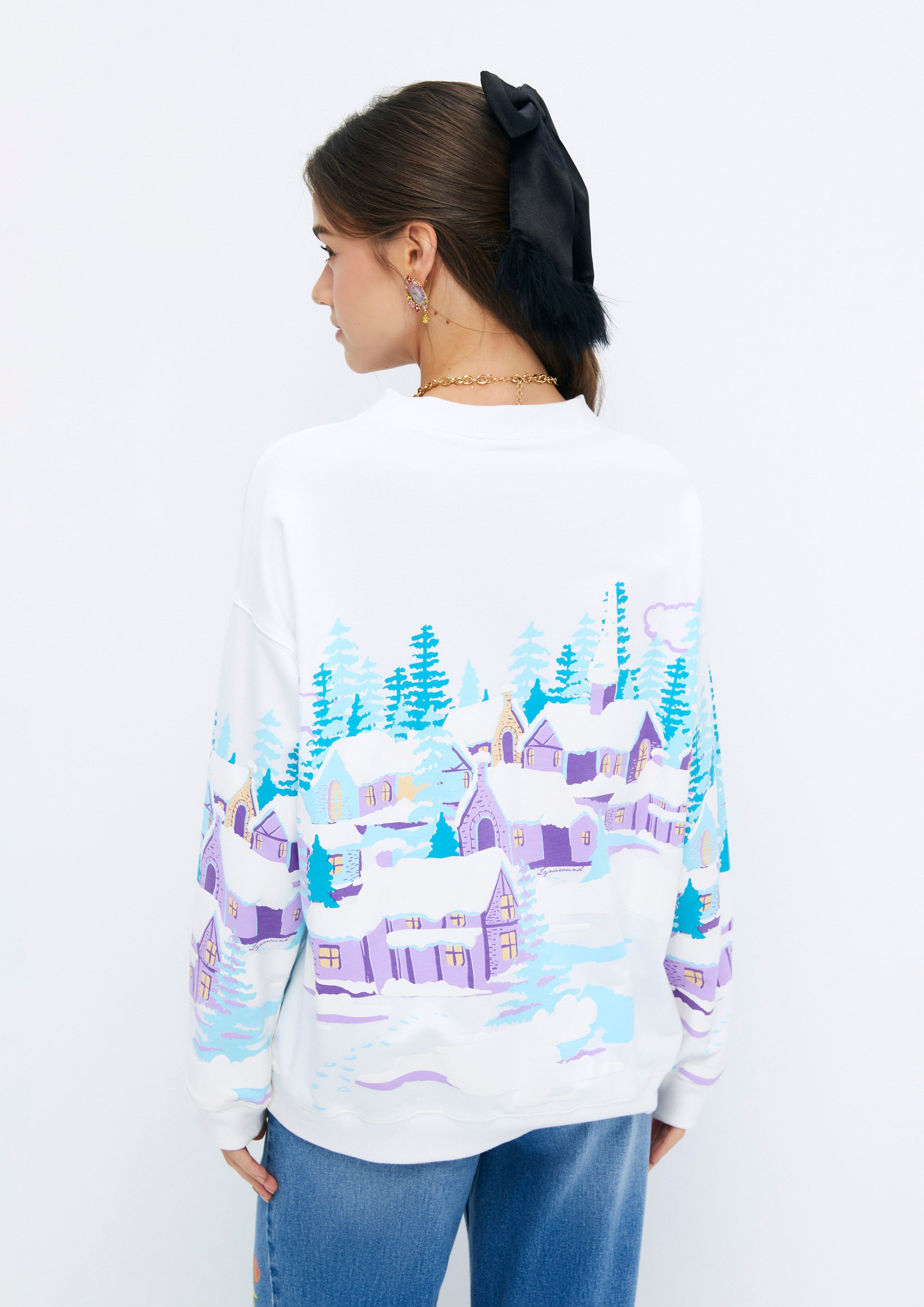 Snow Town Printed Pullover Soleviva Vacation Collection